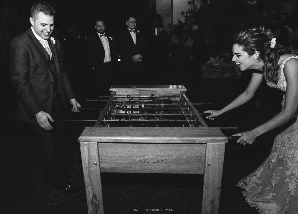 noivos jogando na mansao atrium