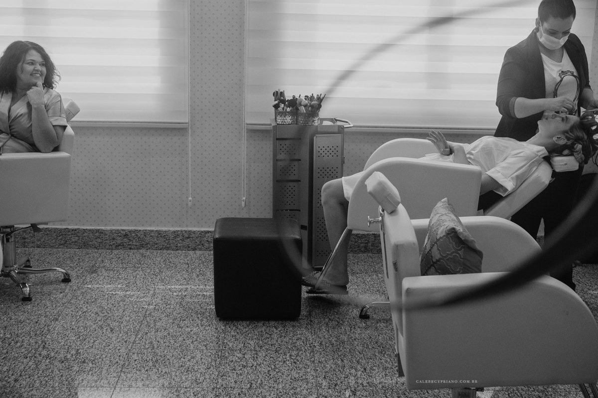 making off da noiva com a Mae no studio del Vecchio makeup