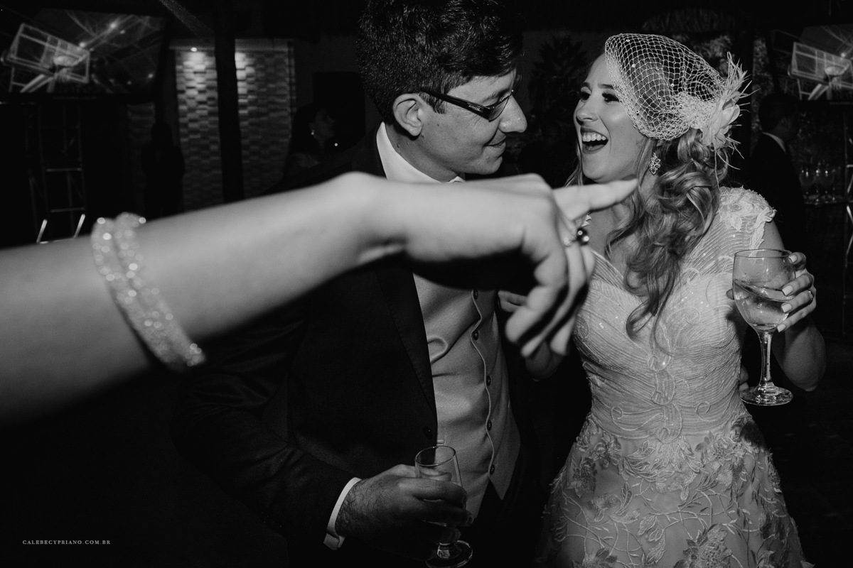noivos na festa no la fiesta em brasilia