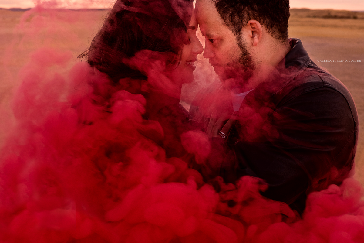 casal ensaio fumaca deserto brasilia