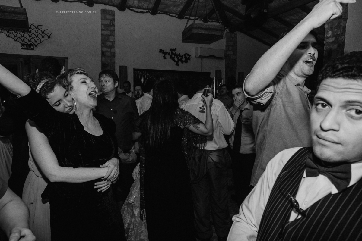 noivos spazio villa regia festa amigos família 