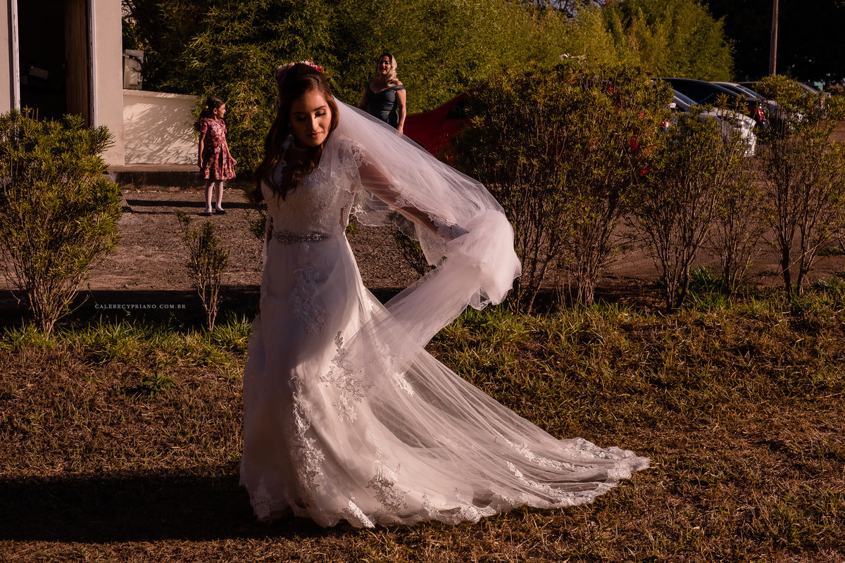 noiva andando catetinho hall 