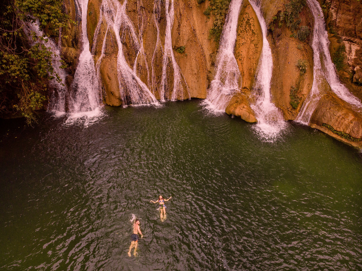 ensaio noivos paraíso cerrado mambai