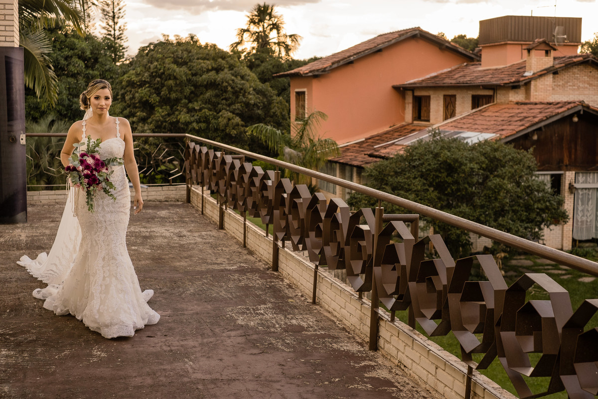 noiva saindo cerimonia mansao atrium