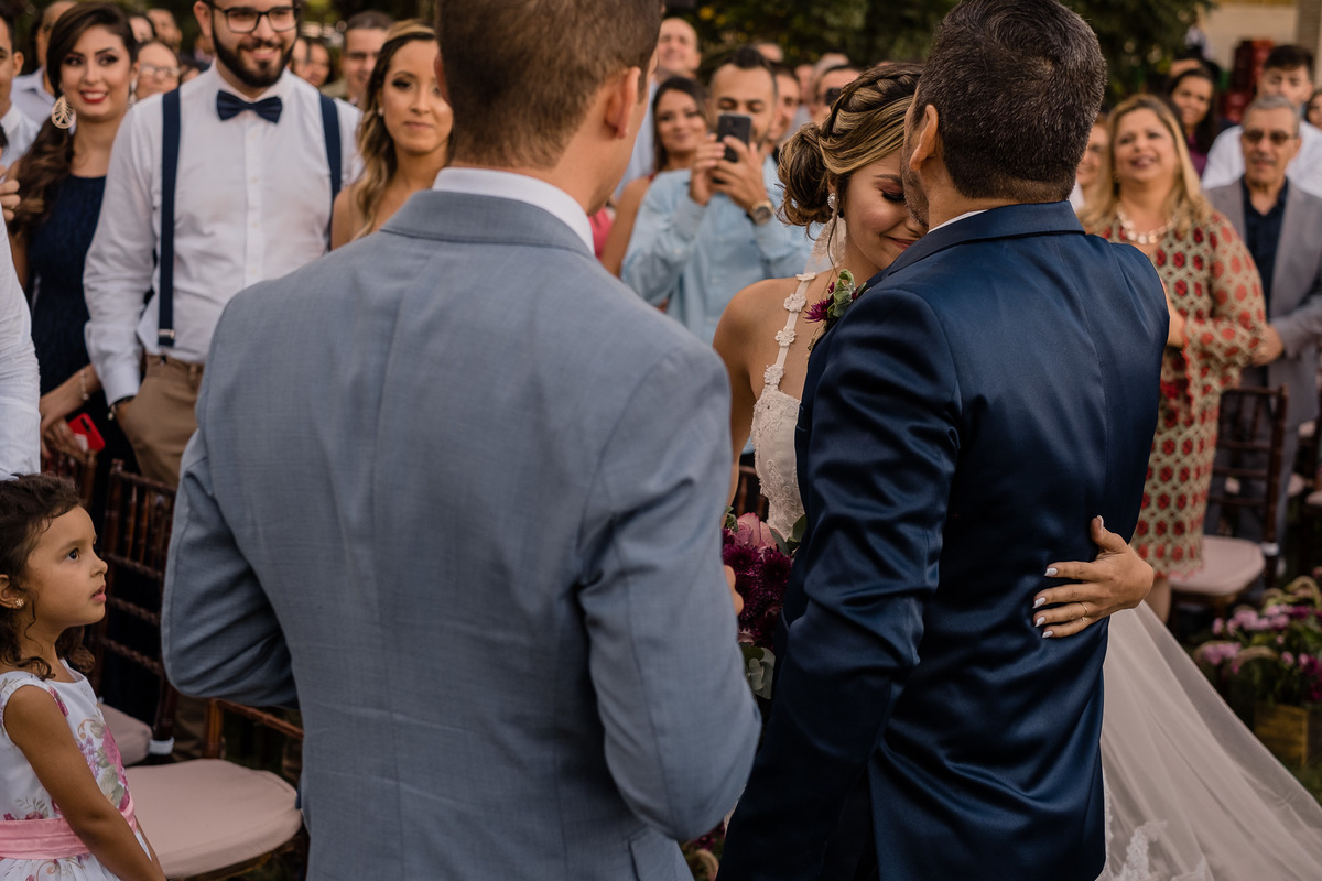 noiva entrando cerimonia mansao atrium