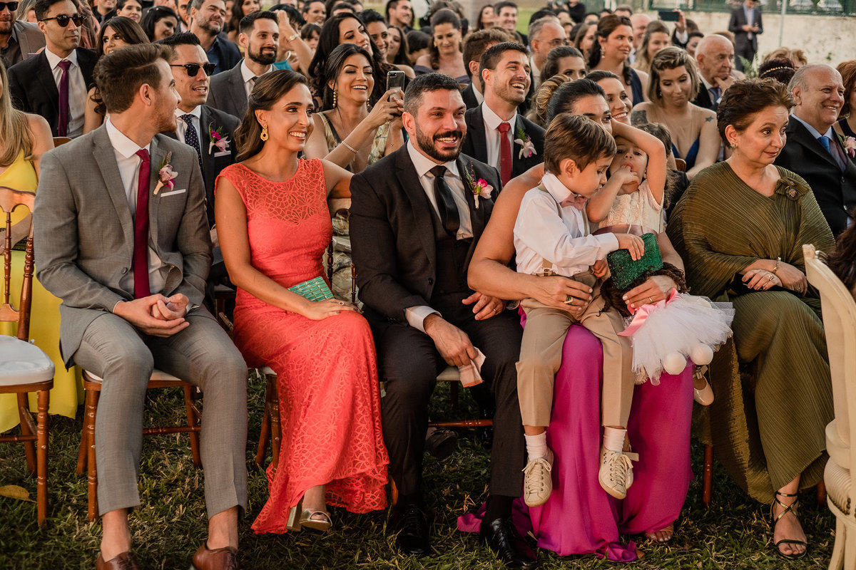 convidados-rindo-clube-congresso