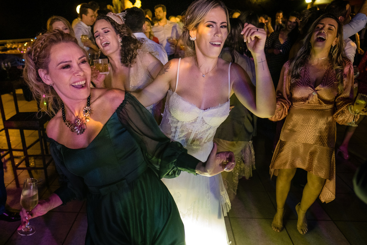 noiva-dancando-mae-irma-clube-congresso-brasilia-df