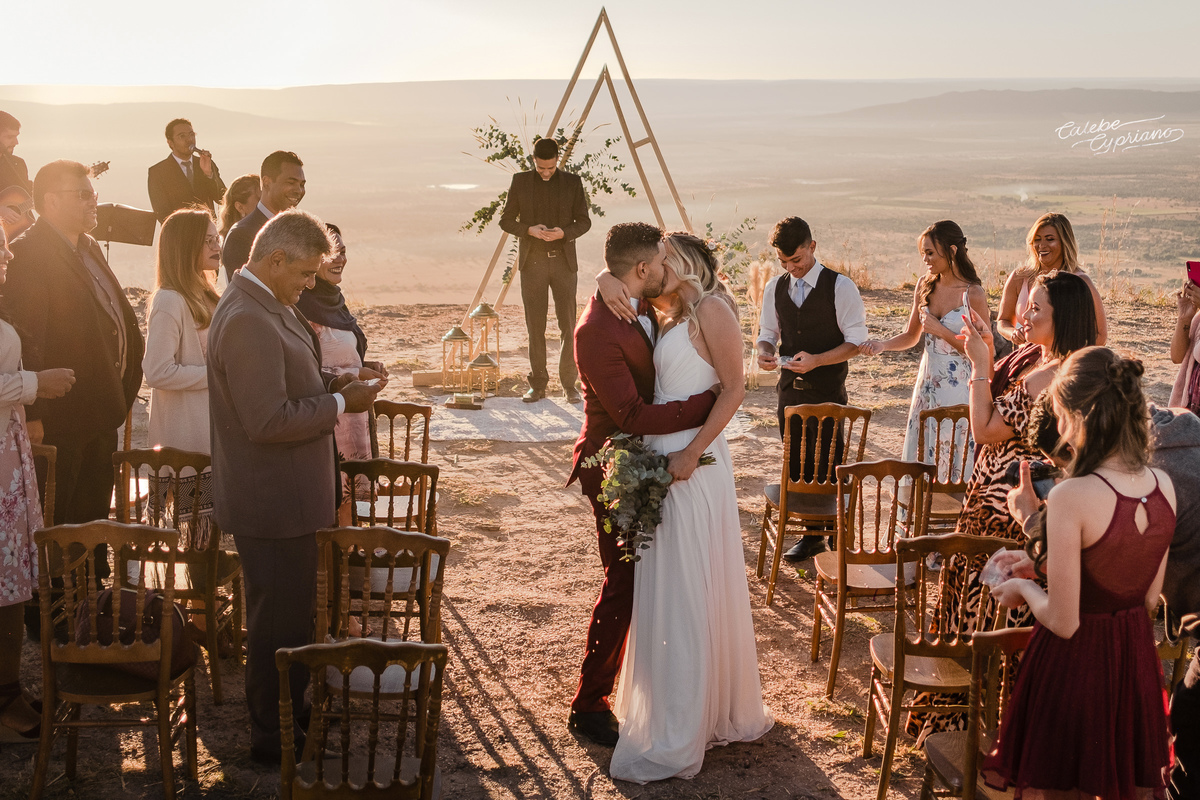 beijo saida noivos cerimônia 