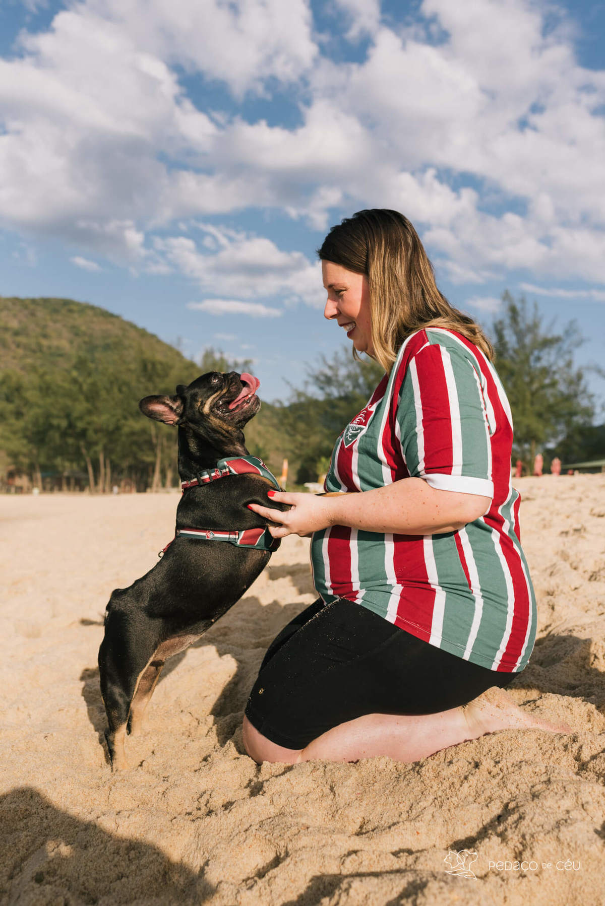 Ensaio gestante com pet Grumari Rio de Janeiro