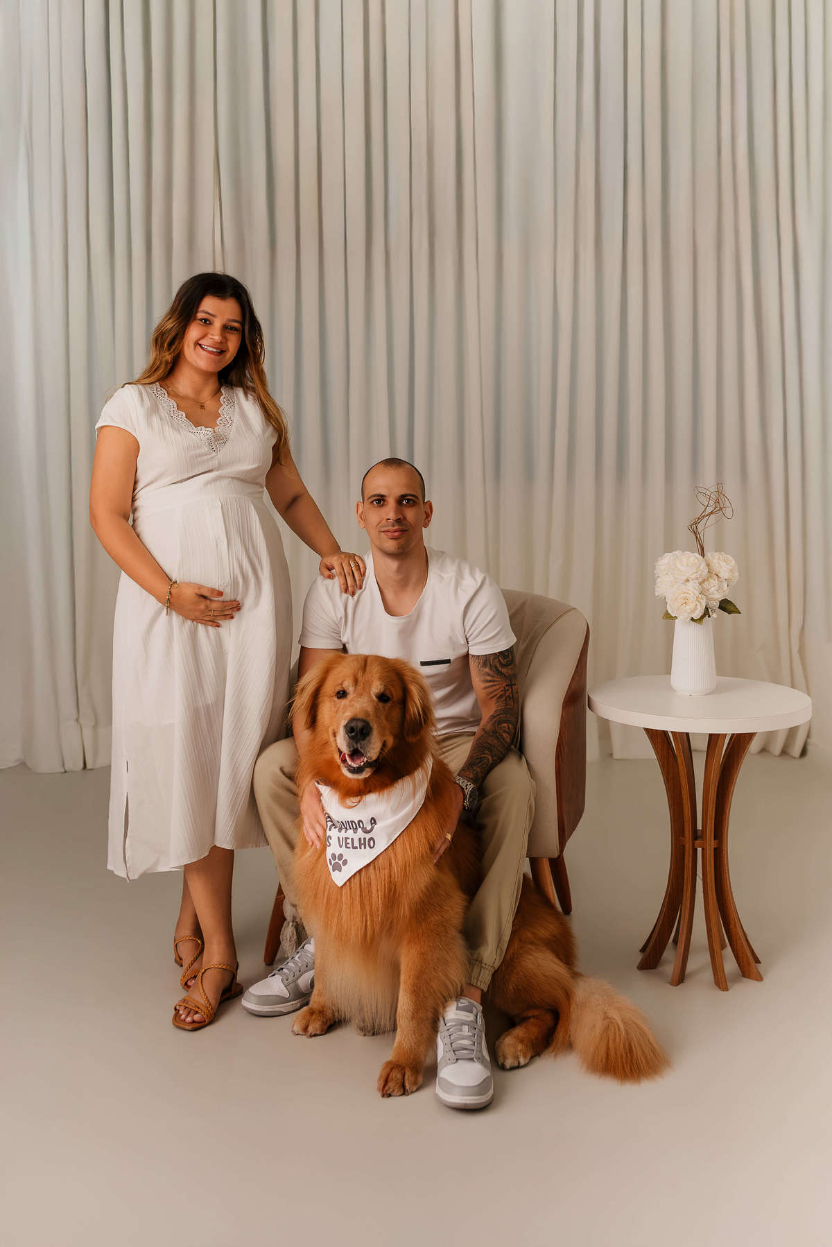 Ensaio Gestante com Pet: Matteo e a Espera pela Chegada do Davi - Rio de janeiro - golden retriever - Barra da Tijuca  - estudio pet