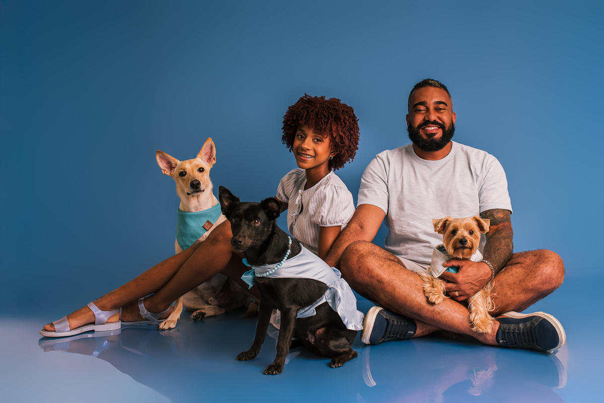 Ensaio Pet com Gestante: Pretinha, Sushi e Romeu à Espera do Novo Integrante da Família - SRD - Ensaio pet - Rio de janeiro - Barra da tijuca 