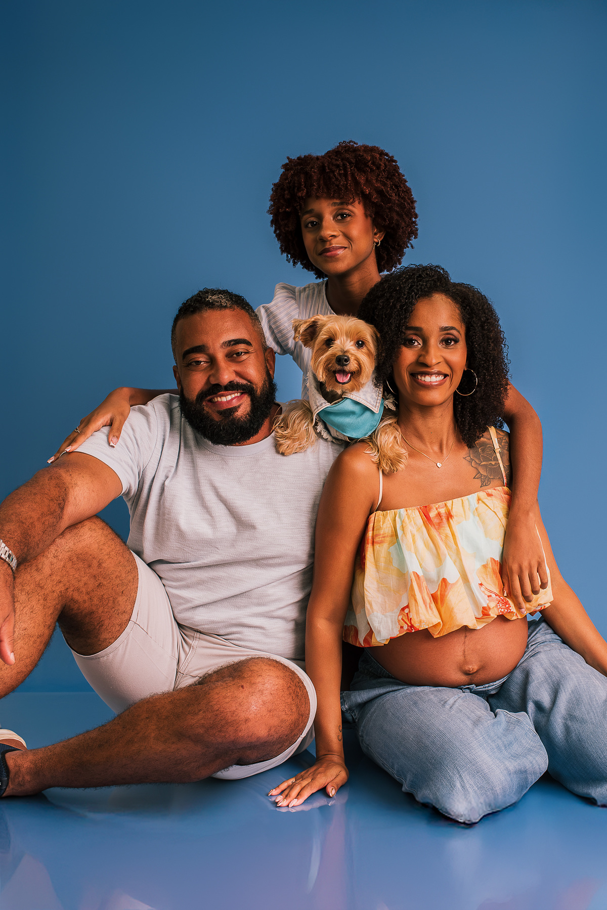 Ensaio Pet com Gestante: Pretinha, Sushi e Romeu à Espera do Novo Integrante da Família - SRD - Ensaio pet - Rio de janeiro - Barra da tijuca 