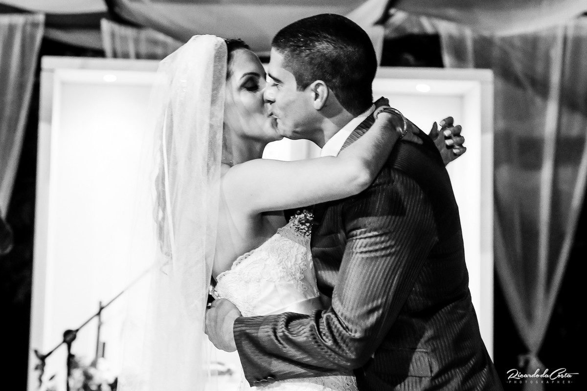 Wedding photographer in Boston Massachusetts