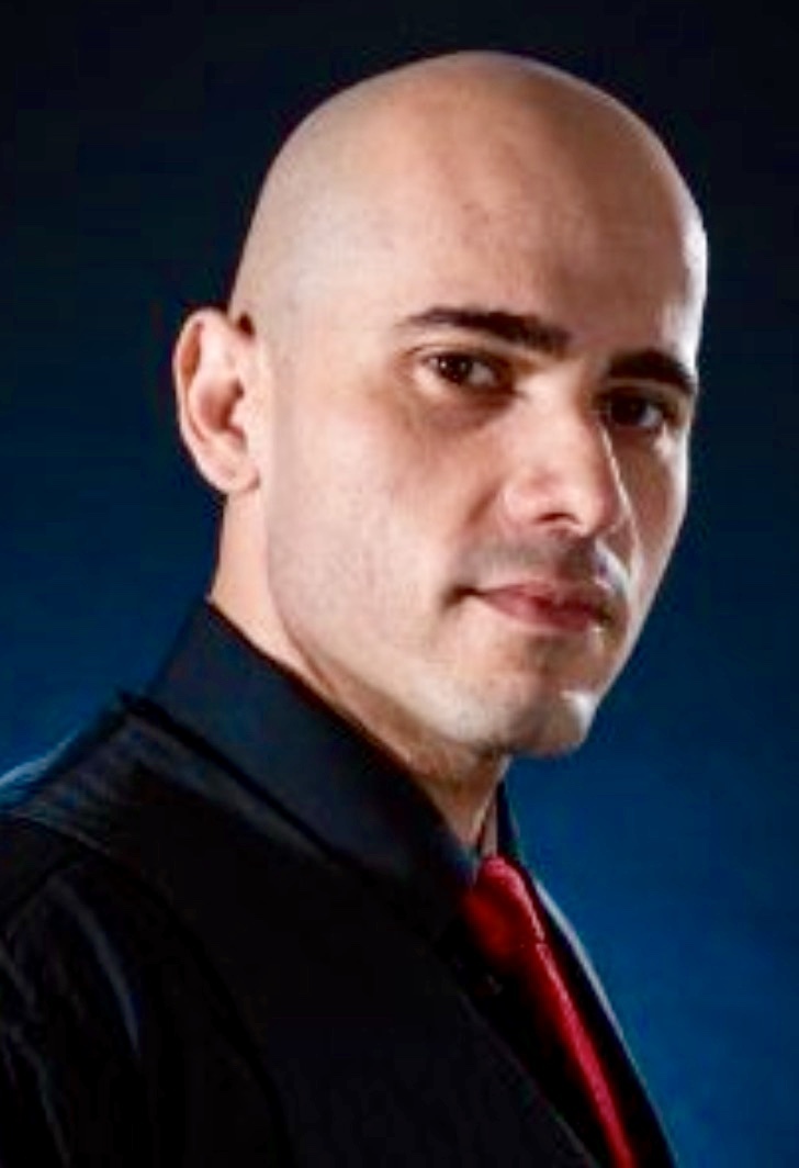 About Ricardo Da Costa Photographer.