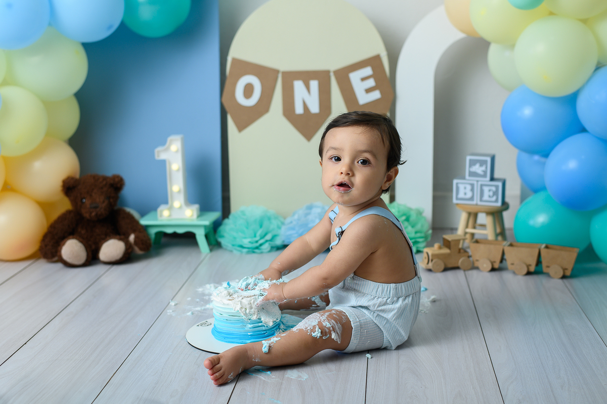ensaio menino 1 ano smash the cake estúdio sp