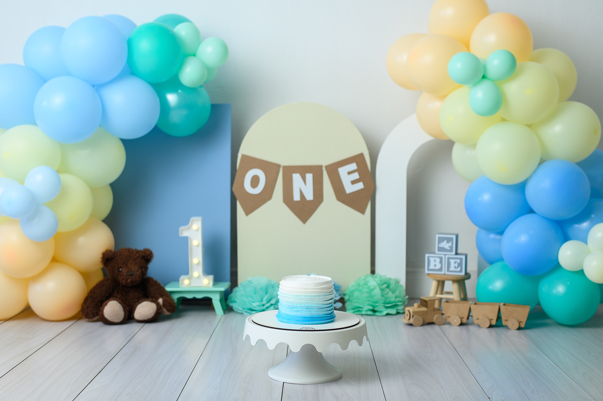 Bolo para smash the cake menino estúdio sp