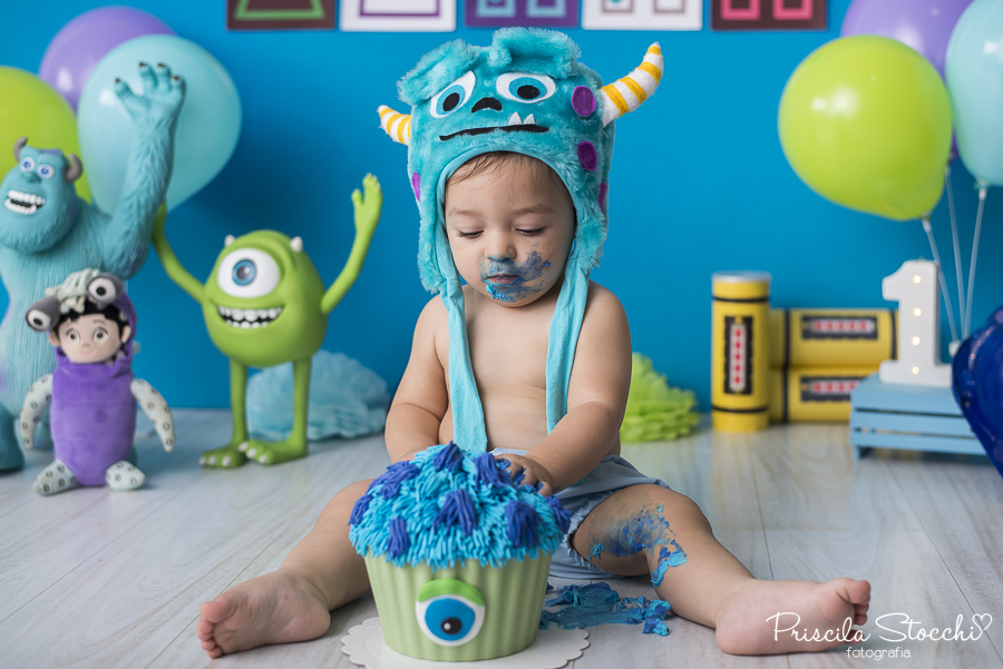 SMASH THE CAKE MONSTROS SA