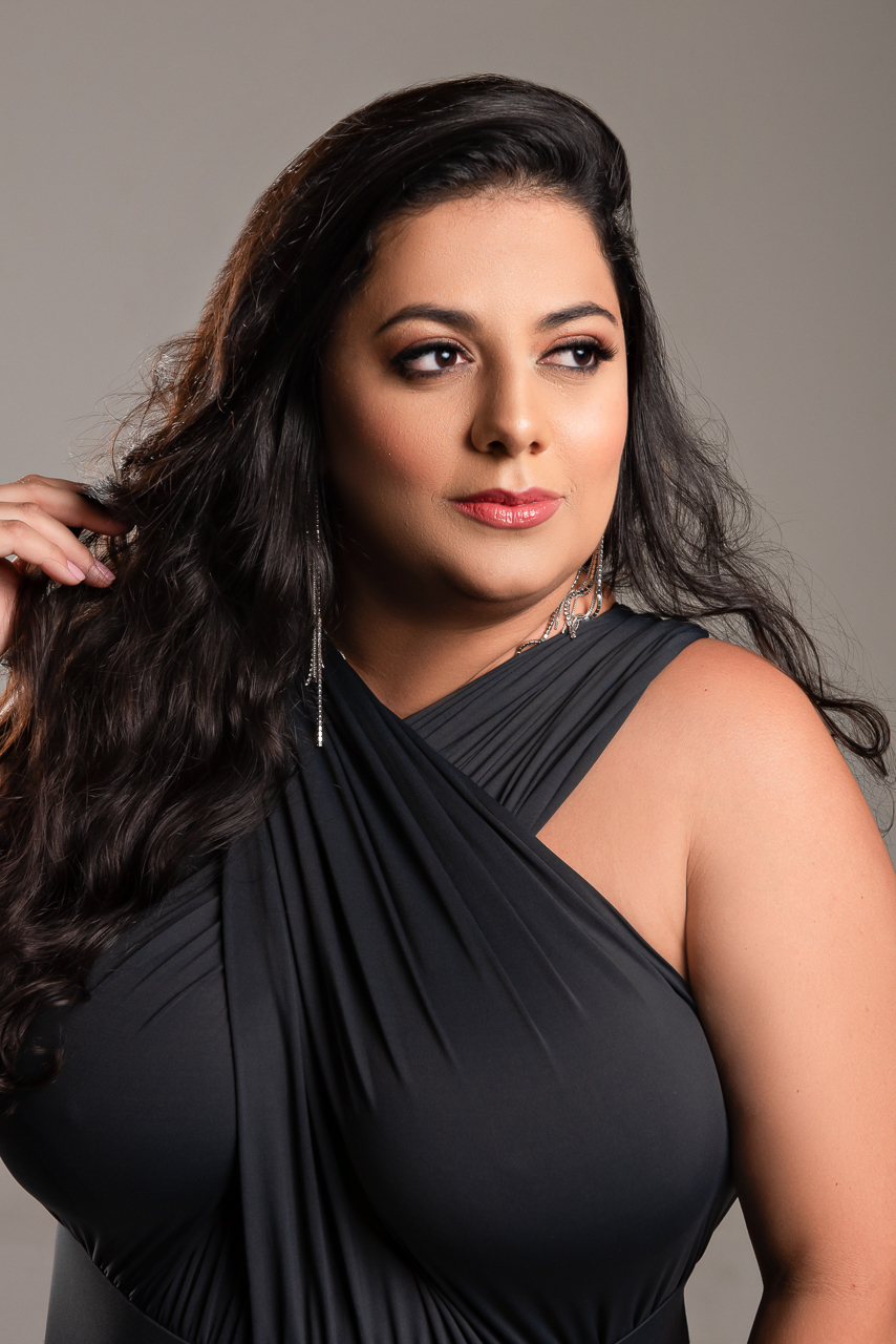 Nathália Paiva • Maquiagem Contagem MG
Fotografo RONEI SILVA
Estúdio UZZI - BH