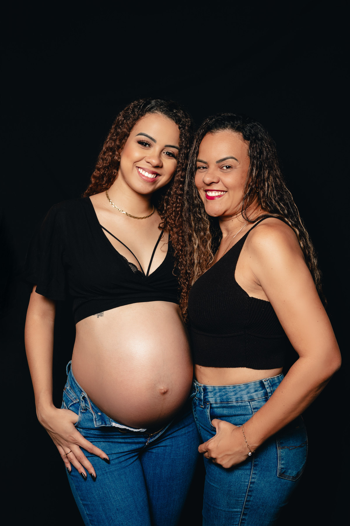 Mãe e filha gestante