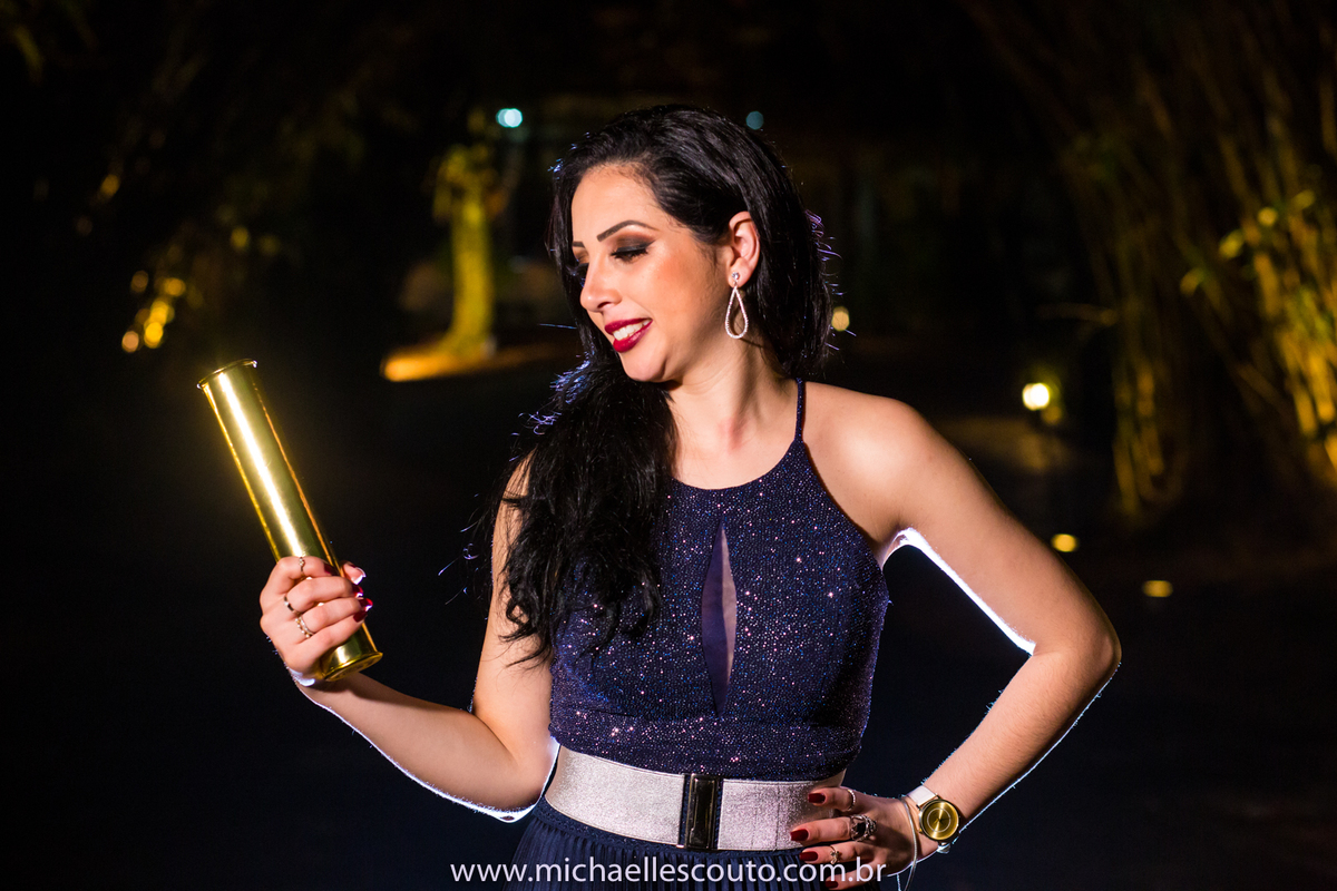 Leticia Lazzari - Bacharel em Direito pela UFRGS em Porto Alegre, além de colar o grau à mesma recebeu a Laurea acadêmica pela Universidade. 

A Recepção foi na APCEF - Associação do Pessoal da Caixa Econômica Federal, onde reuniu seus familiares e amigos