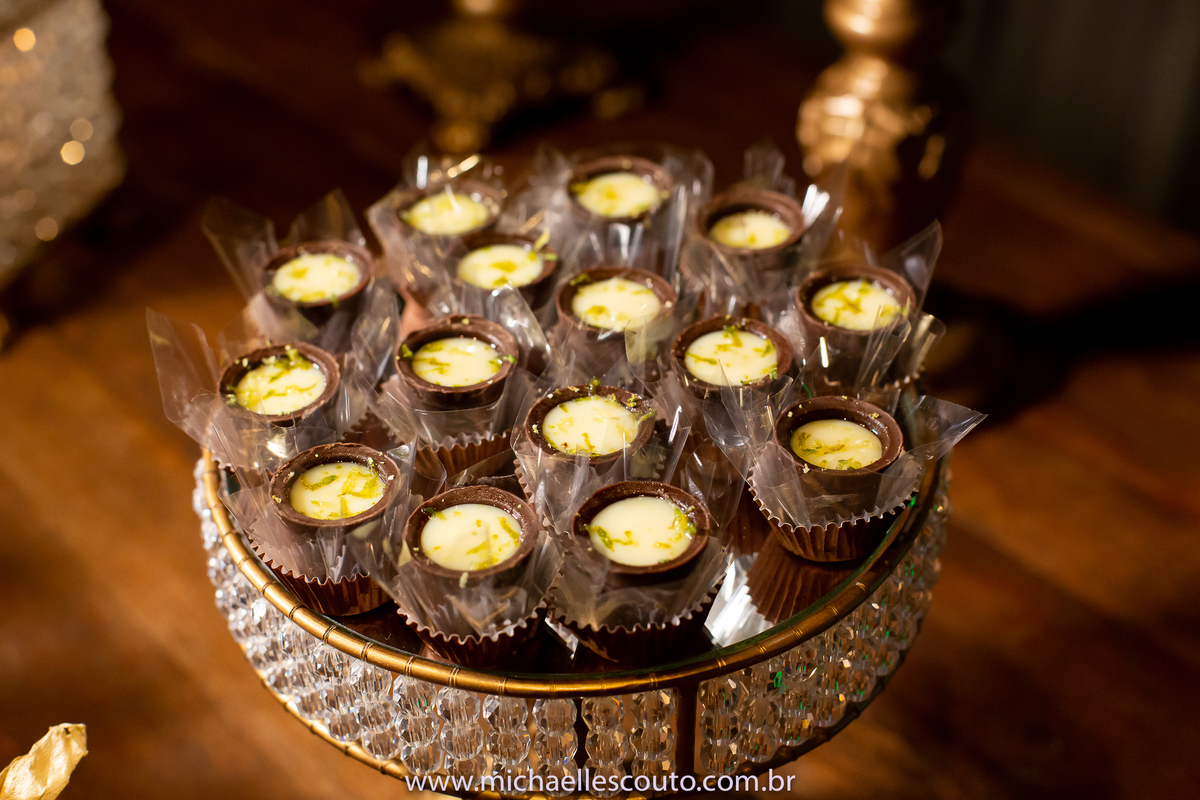 Na primeira sexta-feira do mês de março, a Gabriela celebrou junto dos amigos e familiares a sua conquista.







Local: Marana Festas e Eventos

Fotografo: Michaell Escouto

Assistente: Rodrigo Pacheco
