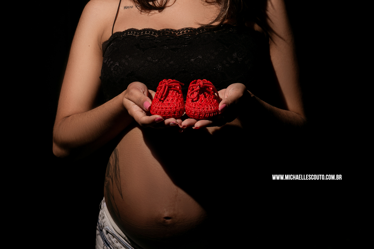 Em um final de tarde com um por do sol espetacular, registrei esse momento único na vida da Jenifer.

Ensaio durante o Pôr do Sol na prainha de Belém novo em Porto Alegre - RS