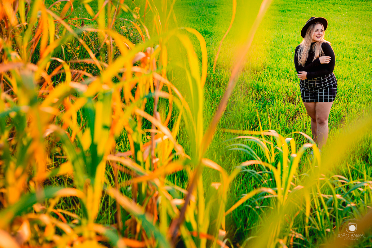 ensaio de menina de aniversario 15 anos em marilia no por do sol