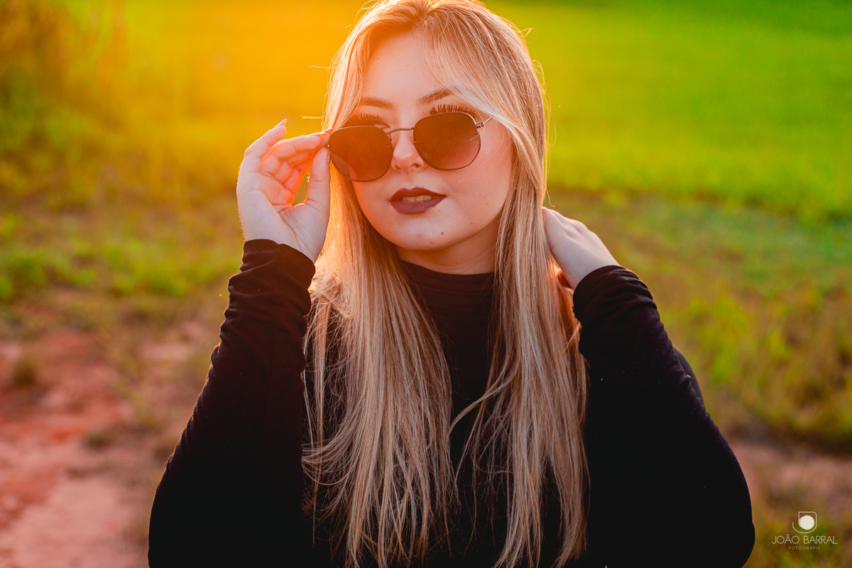 ensaio de menina de aniversario 15 anos em marilia no por do sol