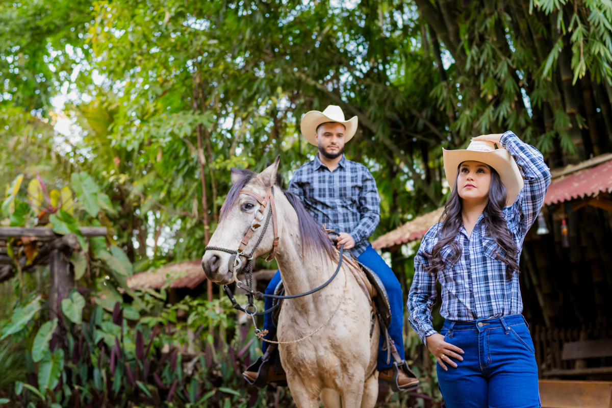 Cabanas encantadas, goiania go, ensaio pre casamento rafaela e lucas