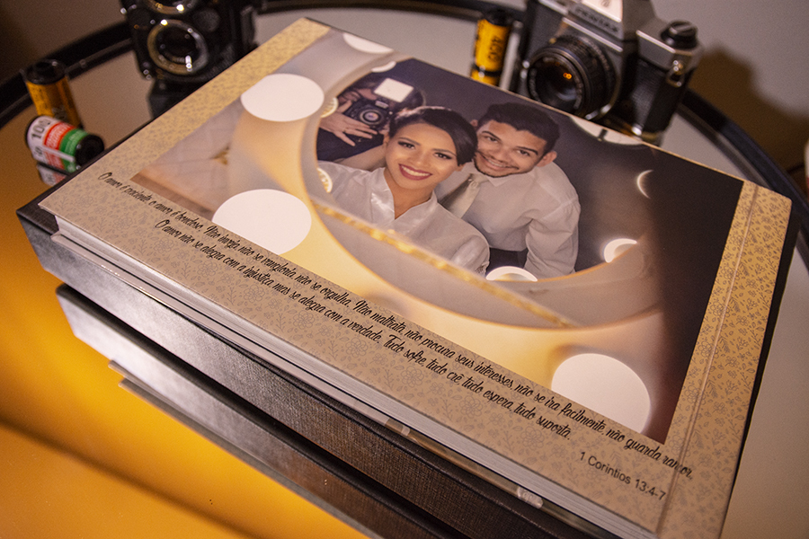 Álbum 20x60 (aberto) laminação fosca + embalagem protetora.