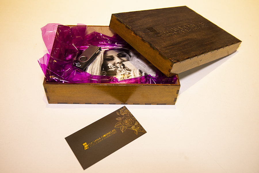 Quando o cliente não quer álbum, é assim que entregamos nosso pendrive.