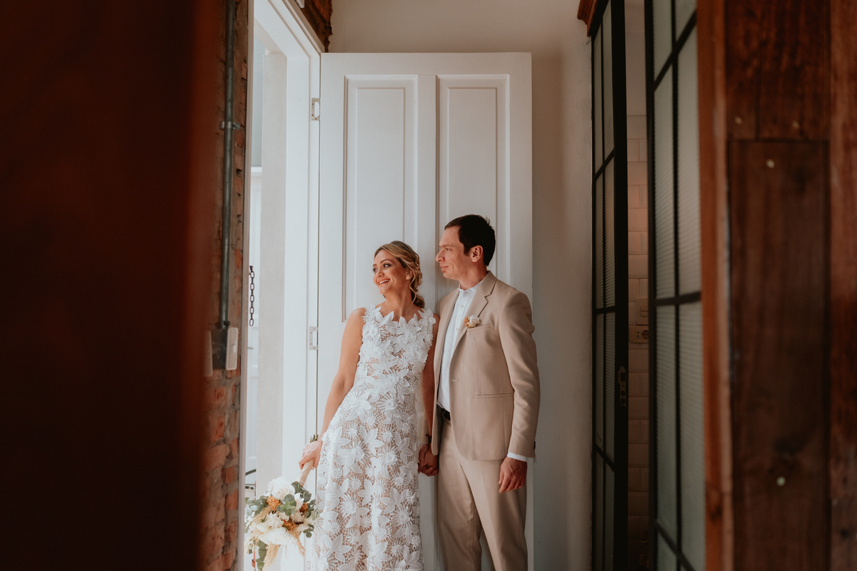 Sesión de novios en su boda de día en San Bernardino Paraguay