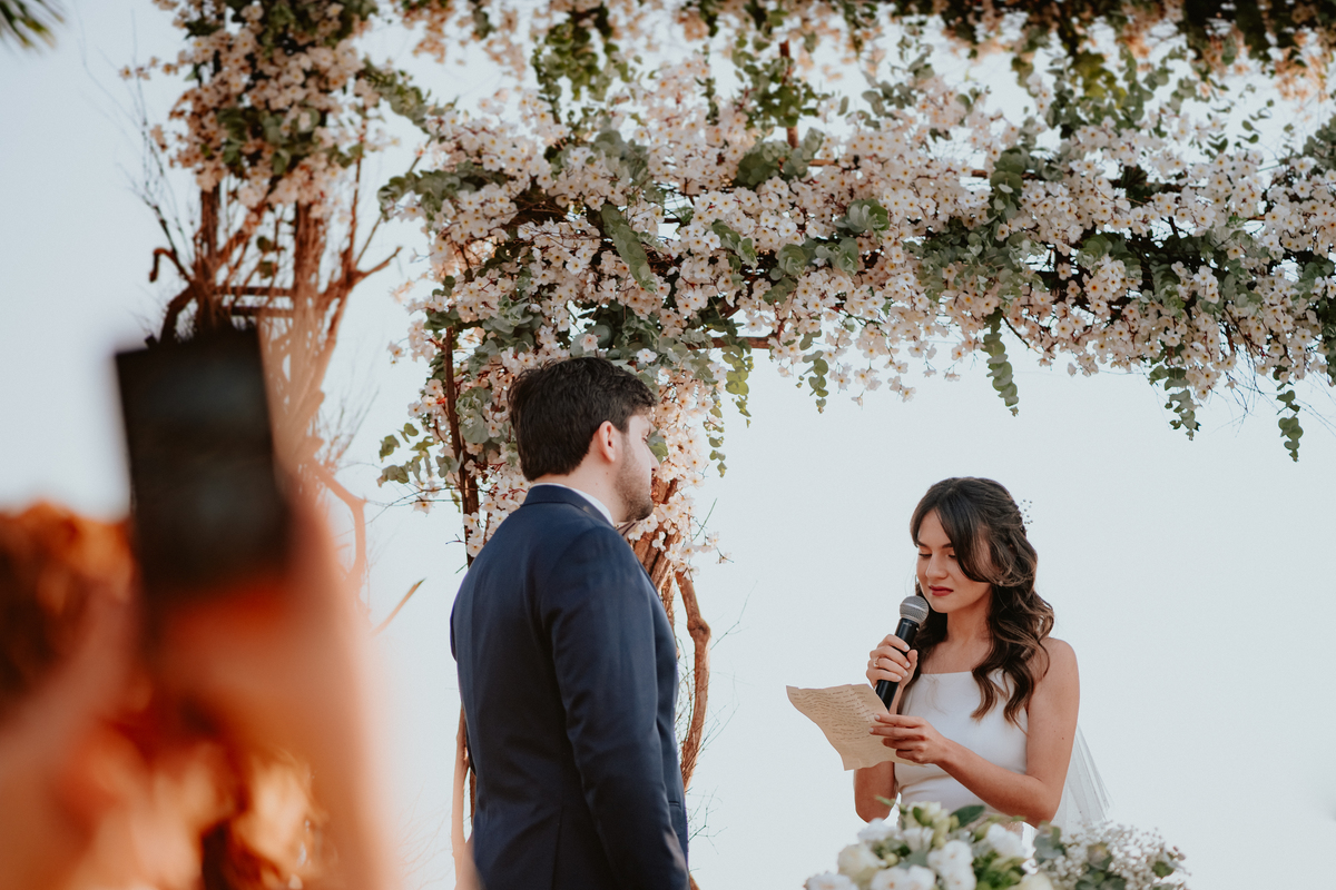 Fotografía de bodas. Bodas frente al lago Ypacarai. Fotógrafo de bodas. Boda en San Bernardino. Club Náutico. Paraguay.