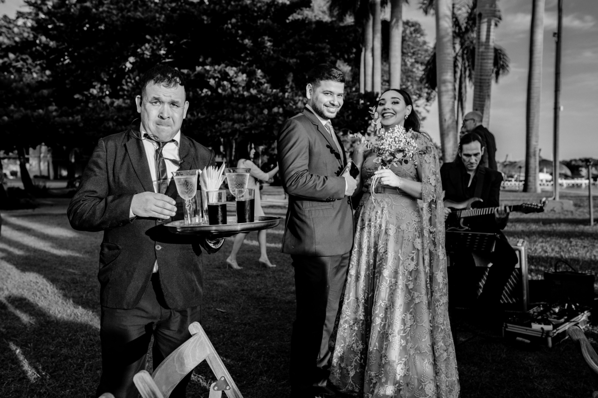 Fotografía de bodas. Bodas frente al lago Ypacarai. Fotógrafo de bodas. Boda en San Bernardino. Club Náutico. Paraguay.