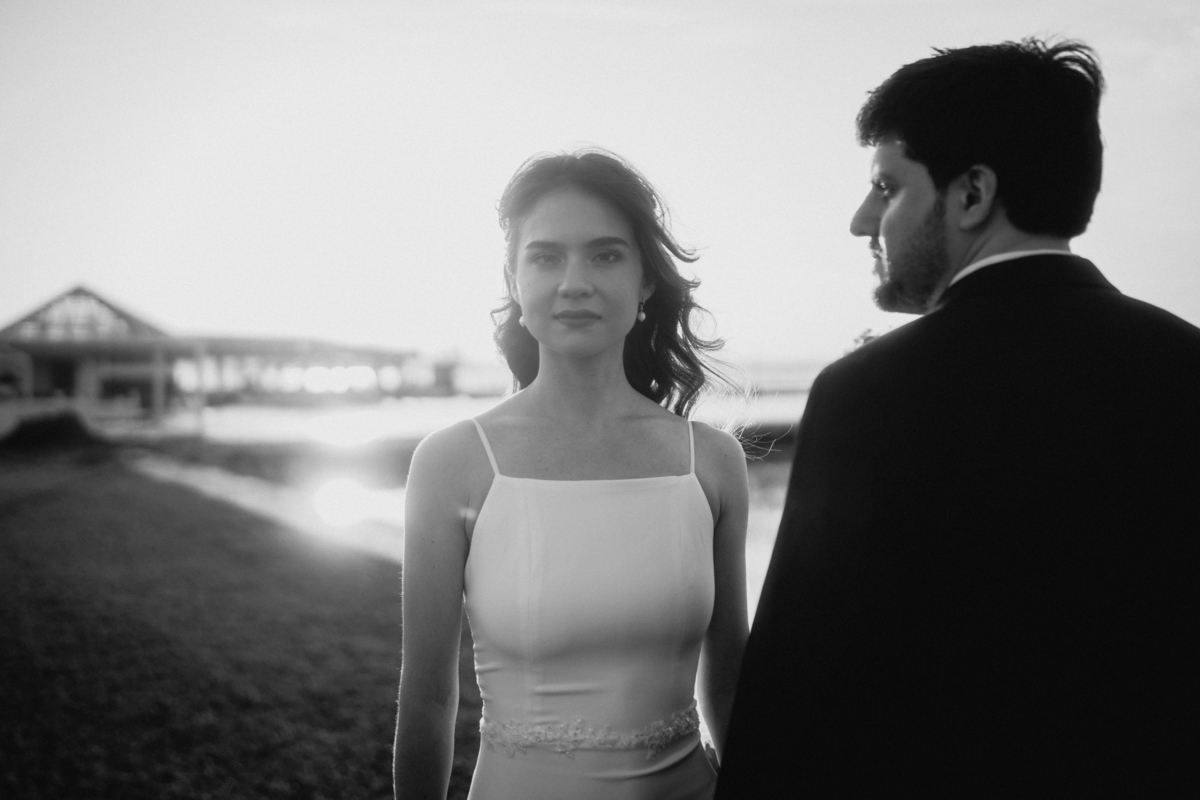 Fotografía de bodas. Bodas frente al lago Ypacarai. Fotógrafo de bodas. Boda en San Bernardino. Club Náutico. Paraguay.