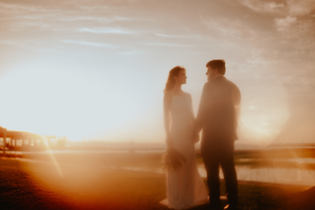 Fotografía de bodas. Bodas frente al lago Ypacarai. Fotógrafo de bodas. Boda en San Bernardino. Club Náutico. Paraguay.