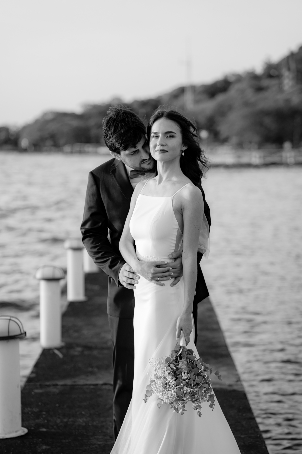 Fotografía de bodas. Bodas frente al lago Ypacarai. Fotógrafo de bodas. Boda en San Bernardino. Club Náutico. Paraguay.