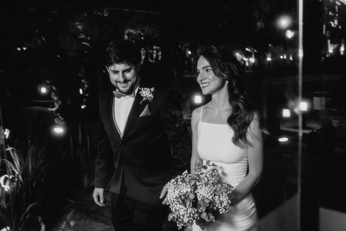 Fotografía de bodas. Bodas frente al lago Ypacarai. Fotógrafo de bodas. Boda en San Bernardino. Club Náutico. Paraguay.