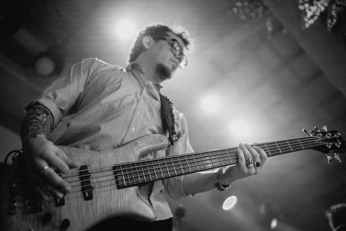 Fotografía de bodas. Bodas frente al lago Ypacarai. Fotógrafo de bodas. Boda en San Bernardino. Club Náutico. Paraguay.