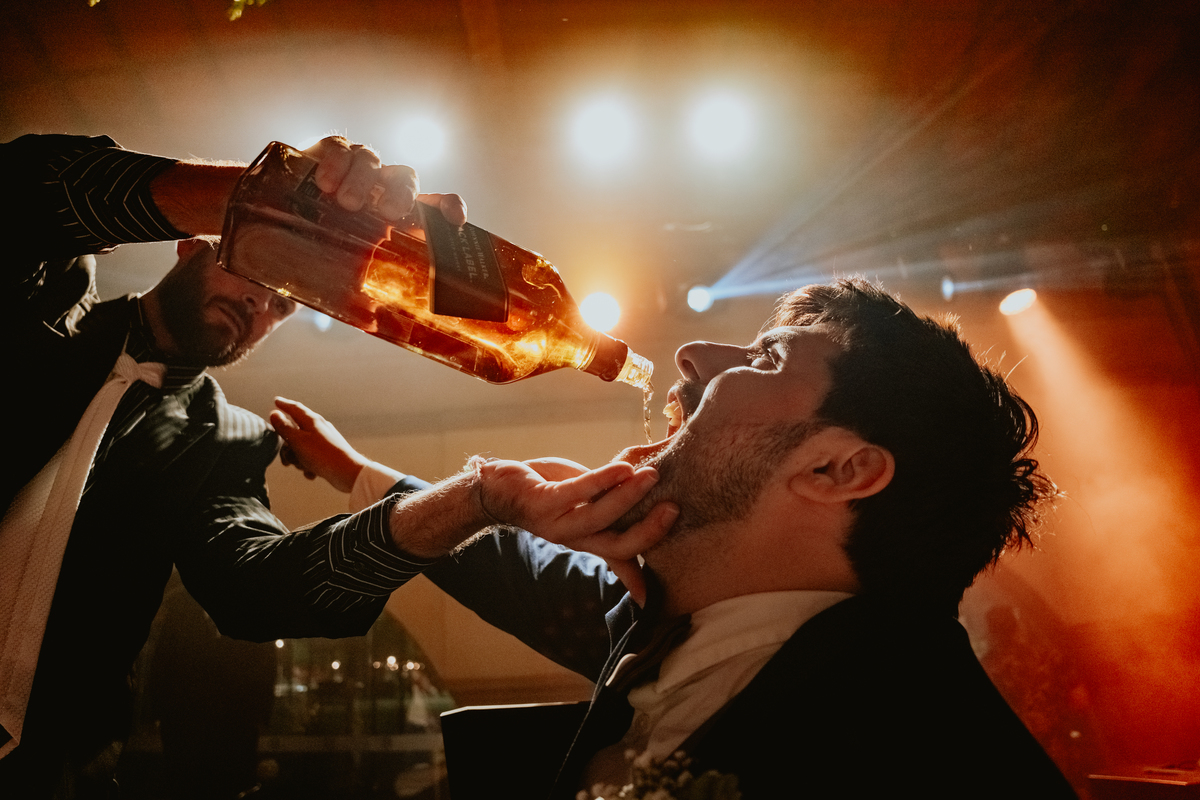 Fotografía de bodas. Bodas frente al lago Ypacarai. Fotógrafo de bodas. Boda en San Bernardino. Club Náutico. Paraguay.