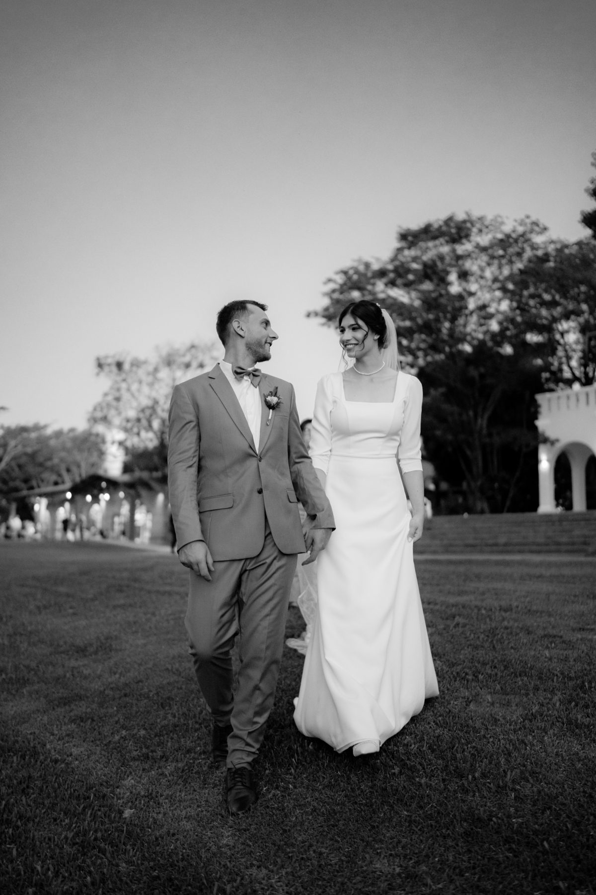 Fotografía de bodas. Fotógrafo de bodas. Boda en Castillo de Remanso, Paraguay.
David Alvarado Fotografía