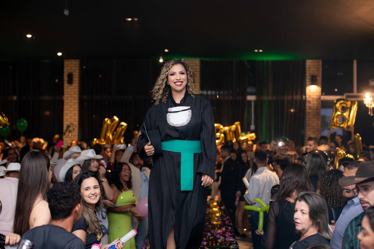 Fotos da formatura do curso de Medicina Veterinária 