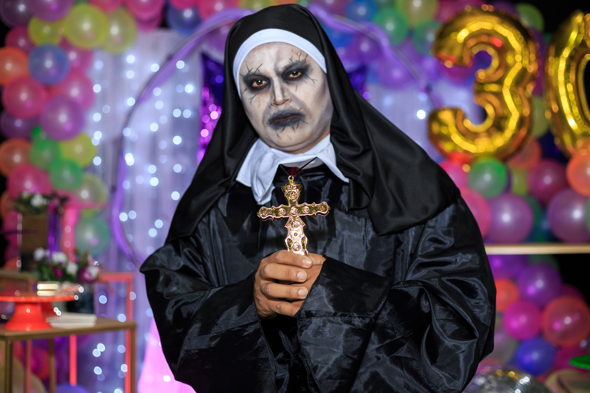 fantasia assustadora para festa