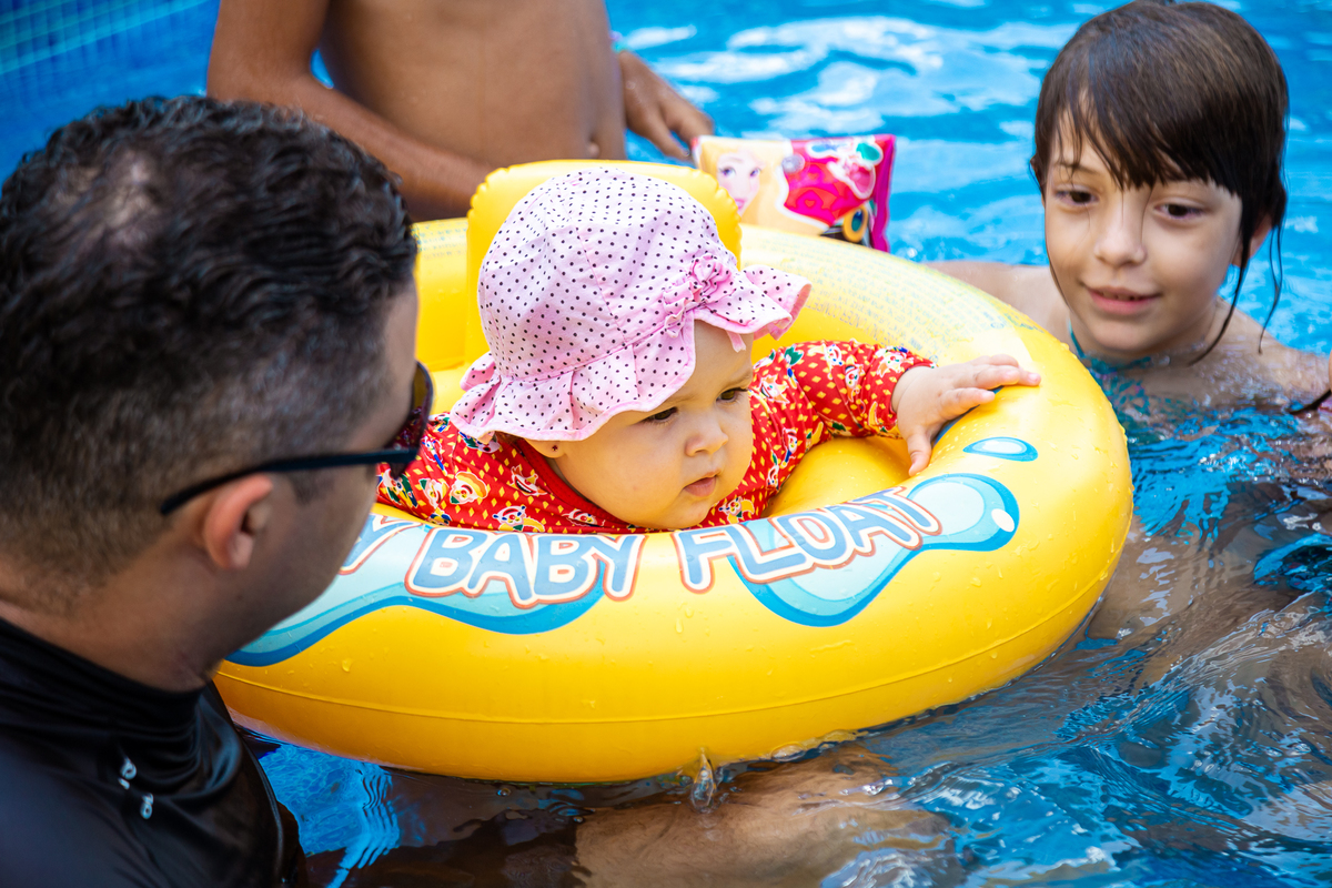 aniversario na piscina