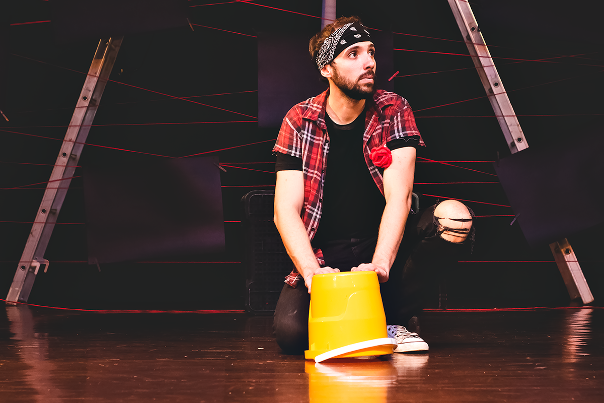 Suspense balde teato Araraquara