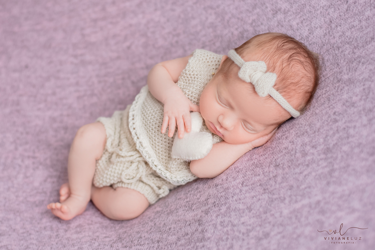 conjunto de cropped newborn fotografia de newborn em casa