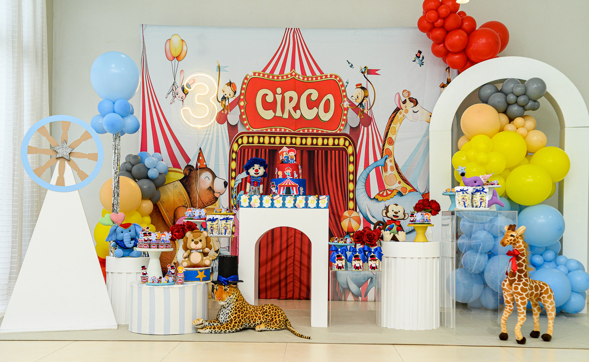 decoração de festa infantil de circo em Guaramirim