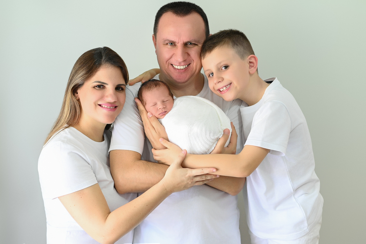 familia completa e feliz