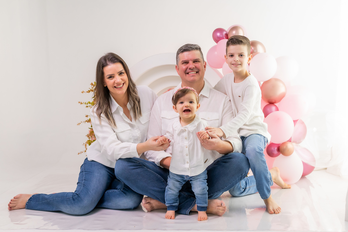 ensaio familia em estudio em jaragua do sul