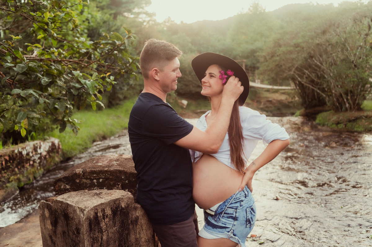 fim de tarde no ensaio gestante